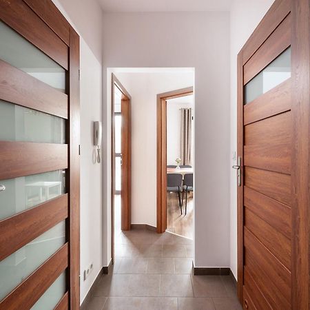 Metro Plocka Cosy Apartment Varsó Kültér fotó