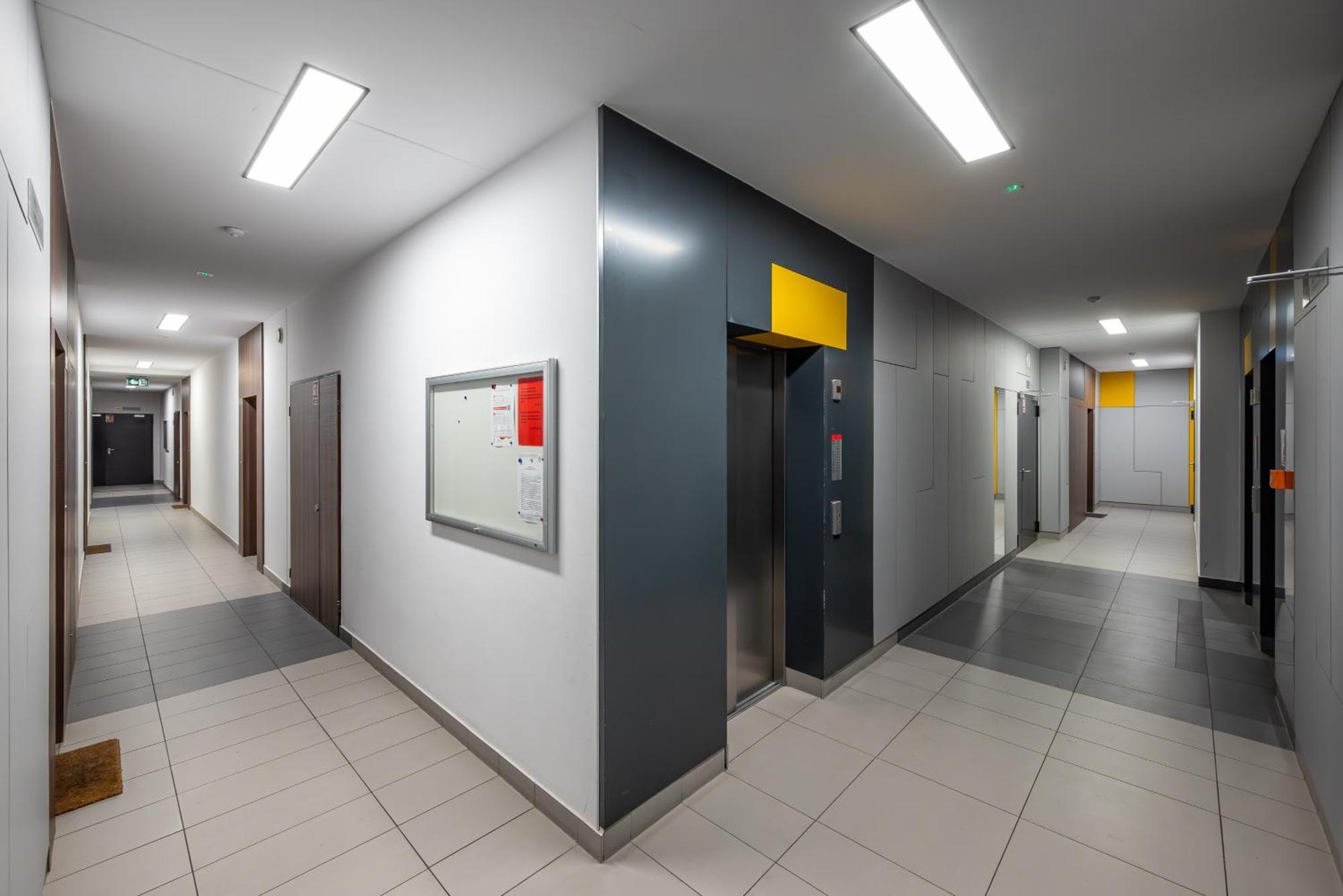 Metro Plocka Cosy Apartment Varsó Kültér fotó
