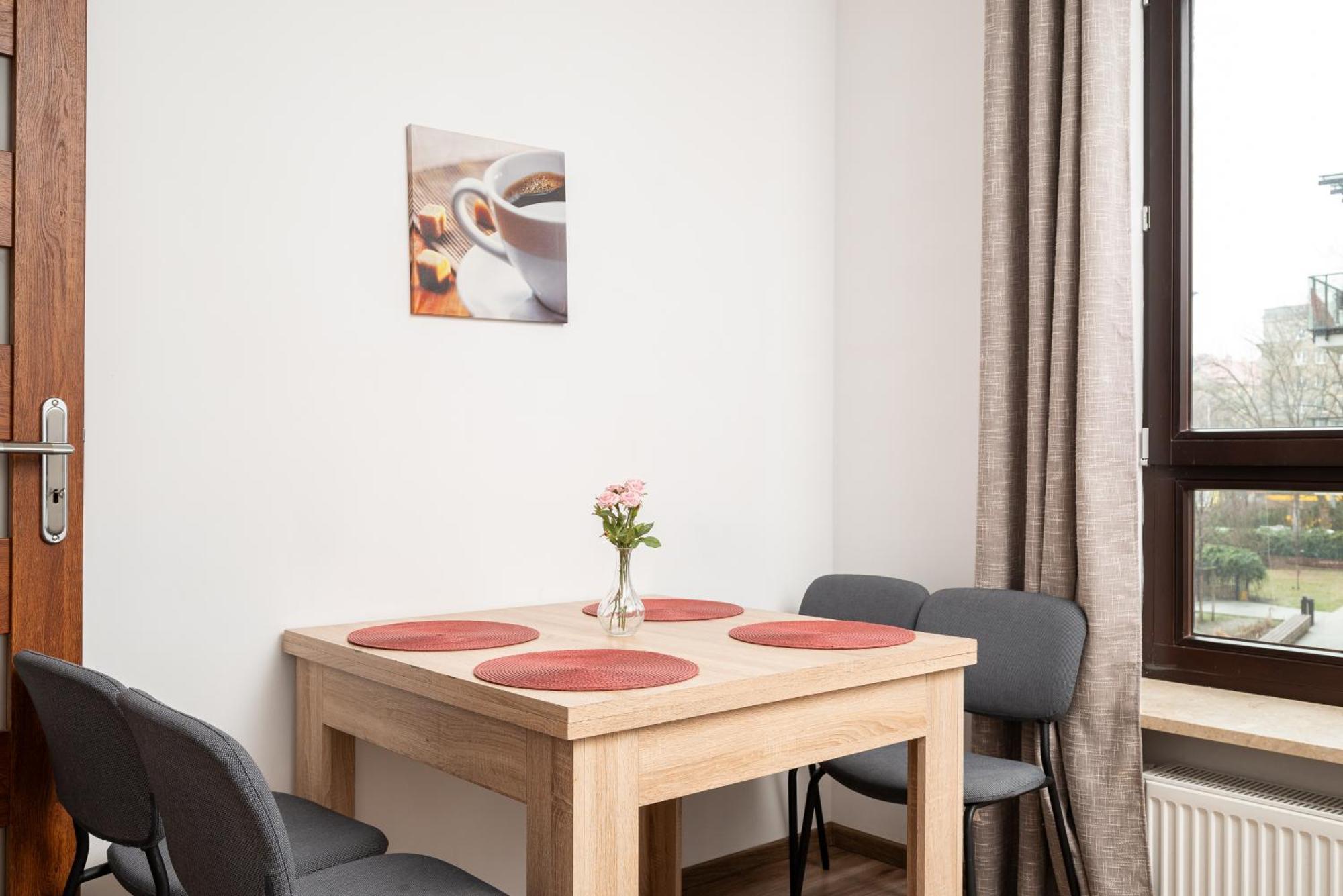 Metro Plocka Cosy Apartment Varsó Kültér fotó
